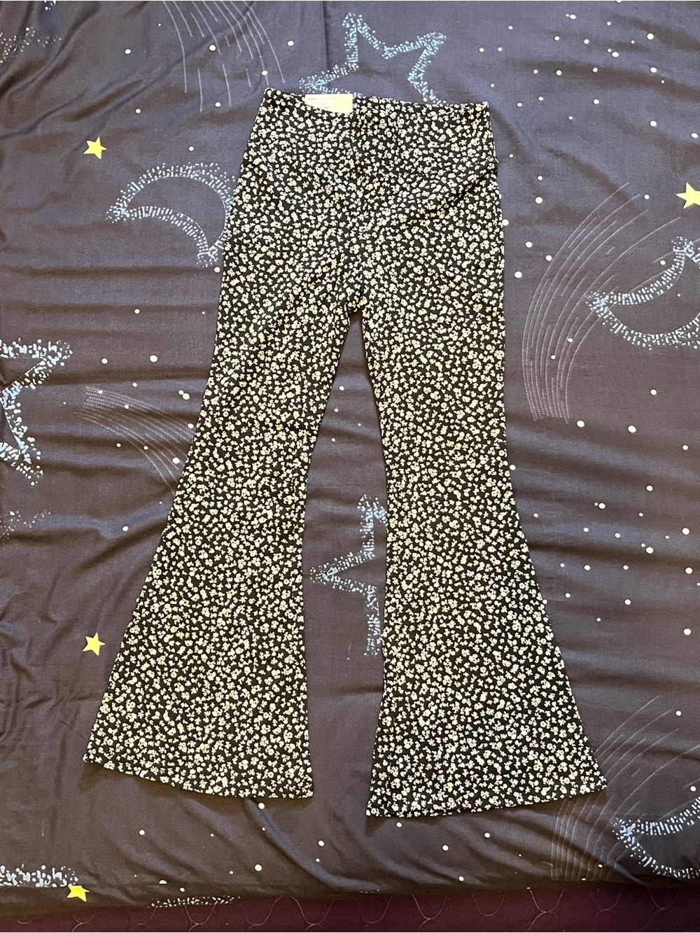NWT Girls Sz 8 SO Black Floral Flare Legging